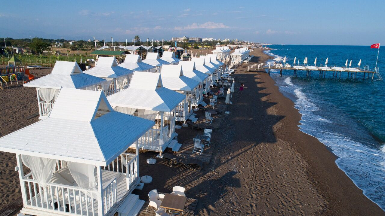 ВОДНЫЕ ВИДЫ СПОРТА В L’ARENA BEACH 