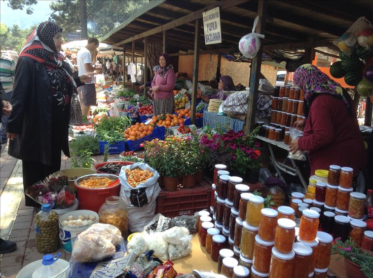 Dorfmarkt am Sonntag